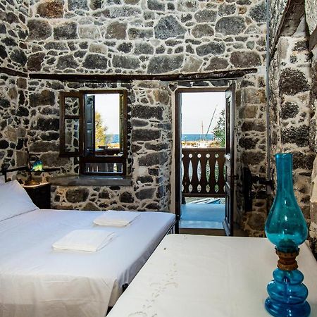 SkálaPlousiadi΄S Stone Houseアパートメント エクステリア 写真