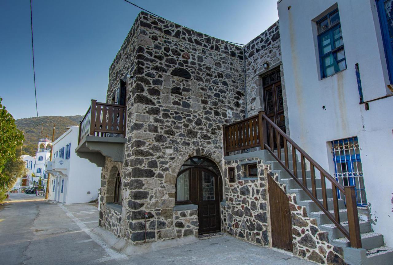 SkálaPlousiadi΄S Stone Houseアパートメント エクステリア 写真