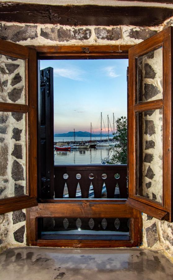 SkálaPlousiadi΄S Stone Houseアパートメント エクステリア 写真