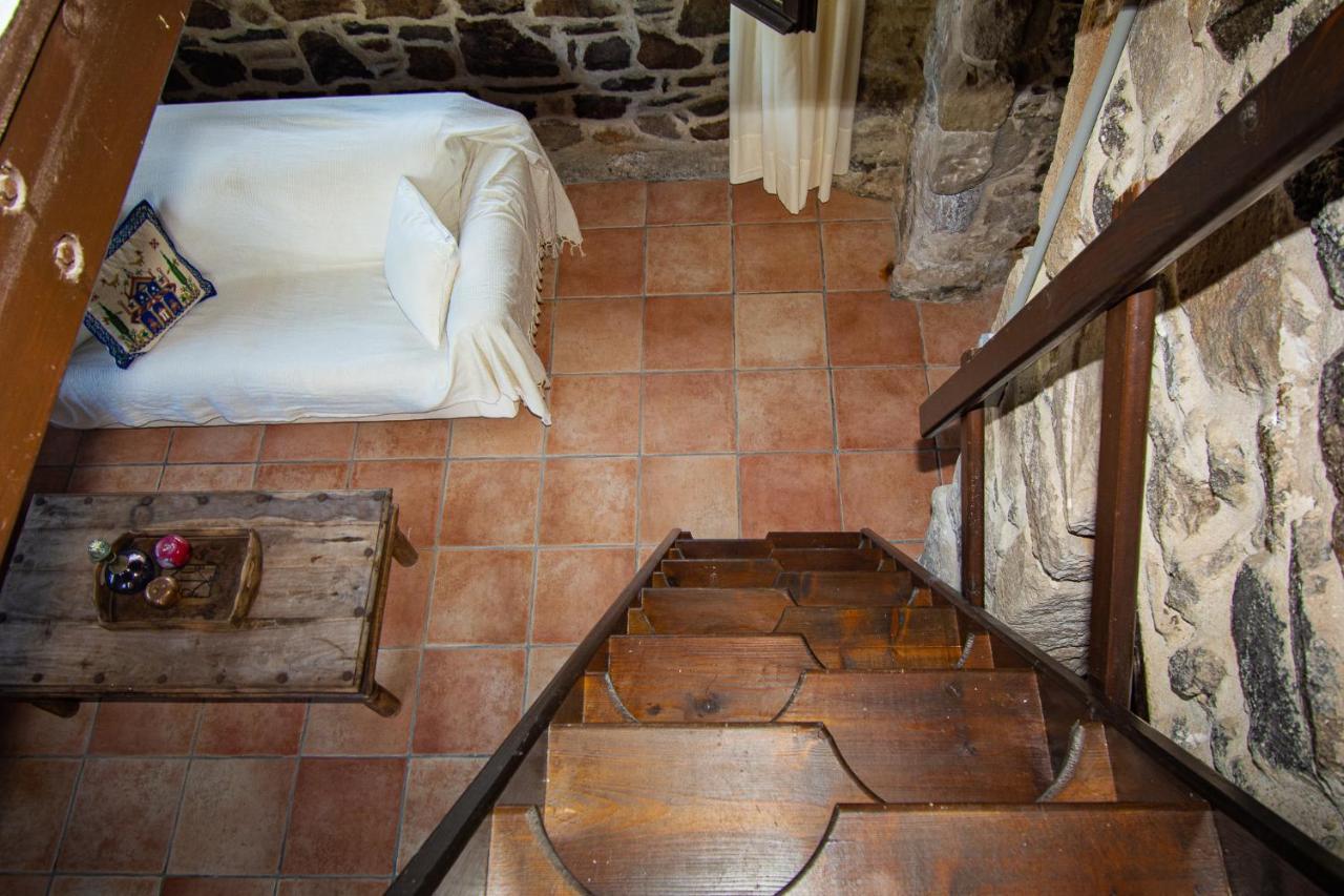 SkálaPlousiadi΄S Stone Houseアパートメント エクステリア 写真