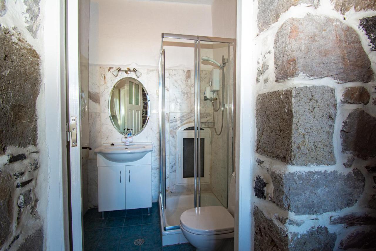 SkálaPlousiadi΄S Stone Houseアパートメント エクステリア 写真