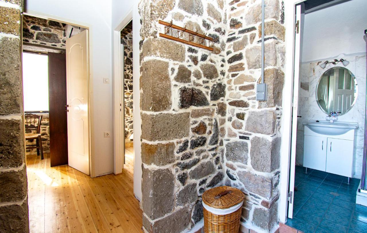 SkálaPlousiadi΄S Stone Houseアパートメント エクステリア 写真