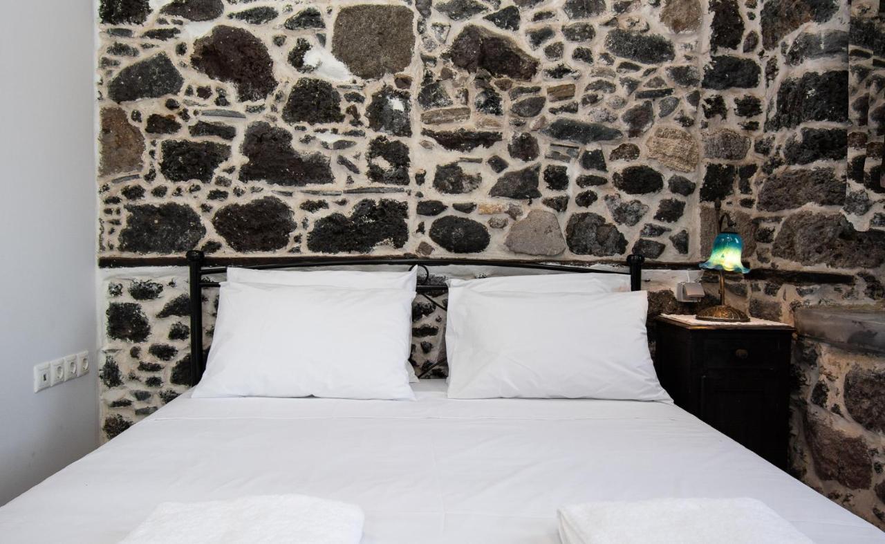 SkálaPlousiadi΄S Stone Houseアパートメント エクステリア 写真