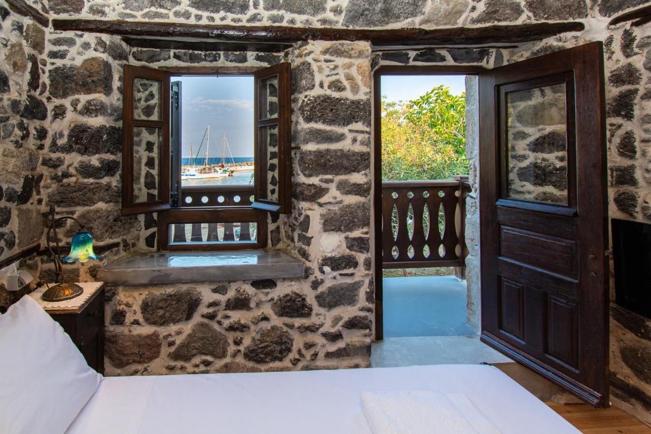 SkálaPlousiadi΄S Stone Houseアパートメント エクステリア 写真