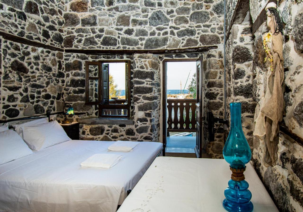 SkálaPlousiadi΄S Stone Houseアパートメント エクステリア 写真